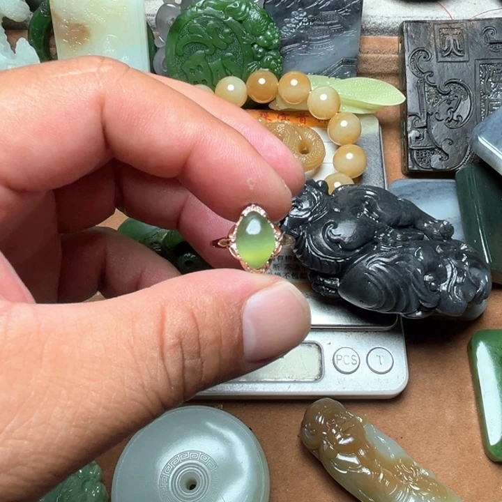 和田玉未镶嵌挂件