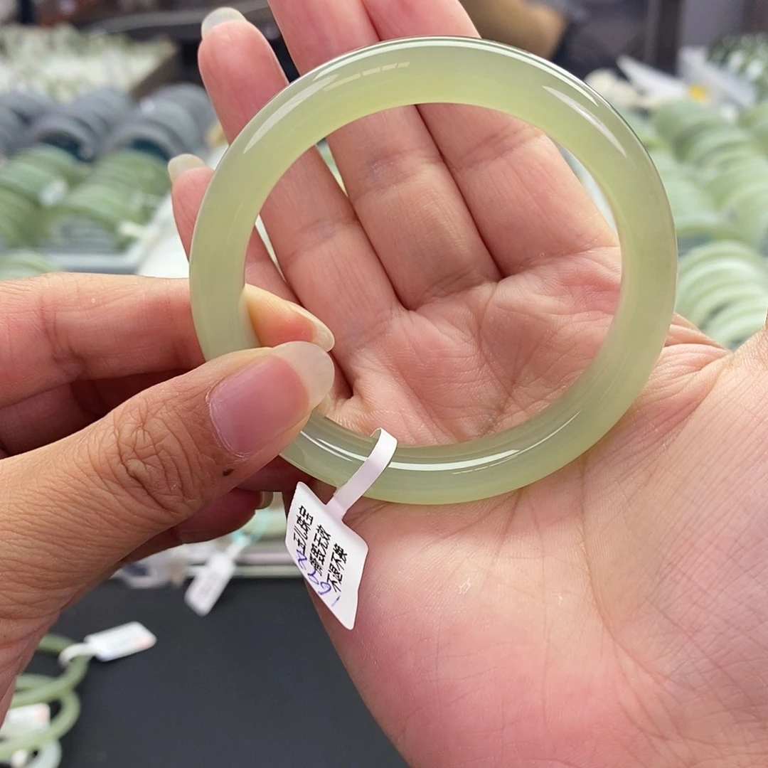 和田玉未镶嵌珠宝奇石和田玉手镯54