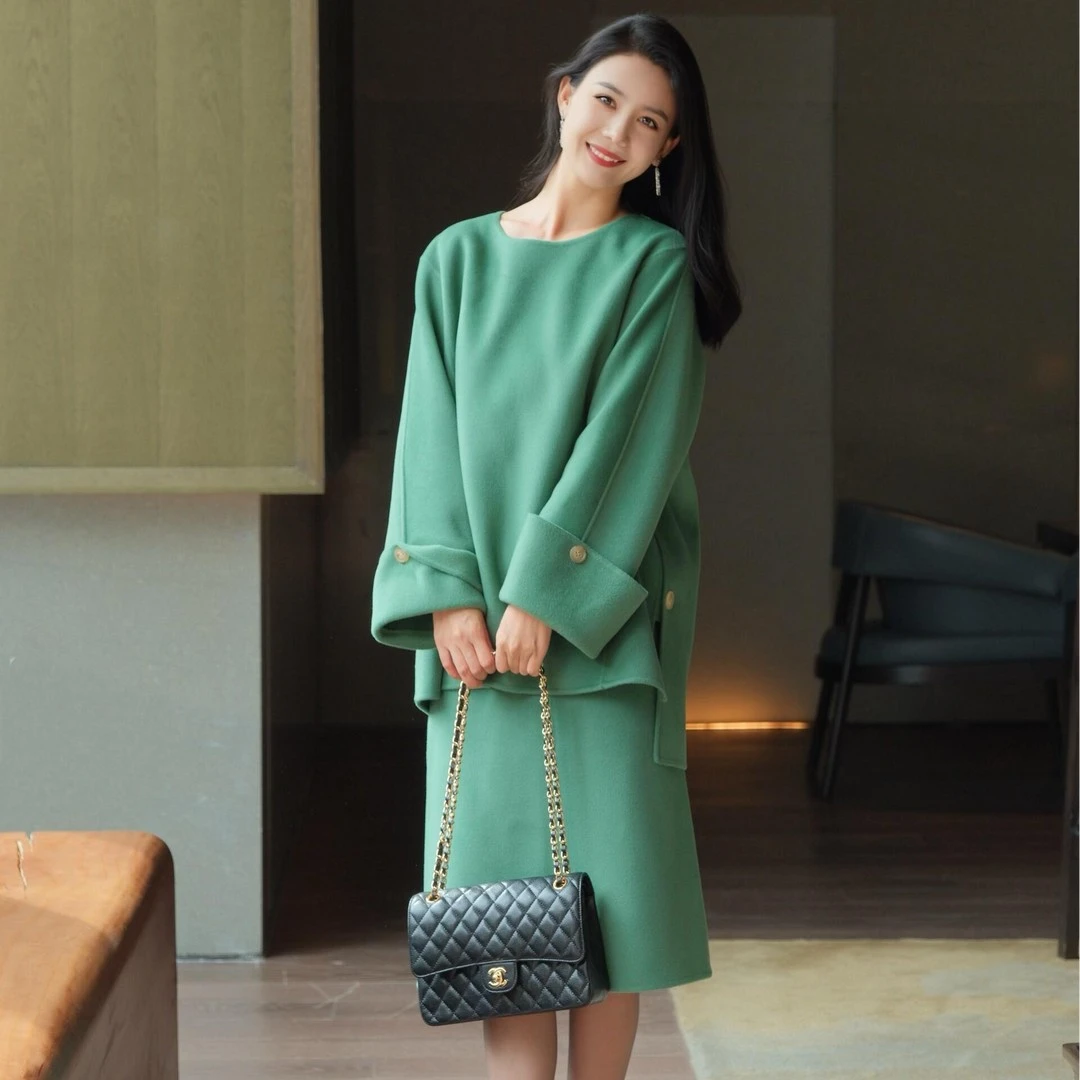名媛贵气感套装秋冬季新款休闲风气质长袖宽松款上衣半身裙两件套