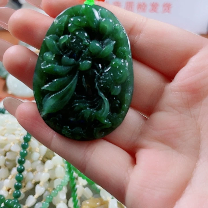 未镶嵌和田玉挂件