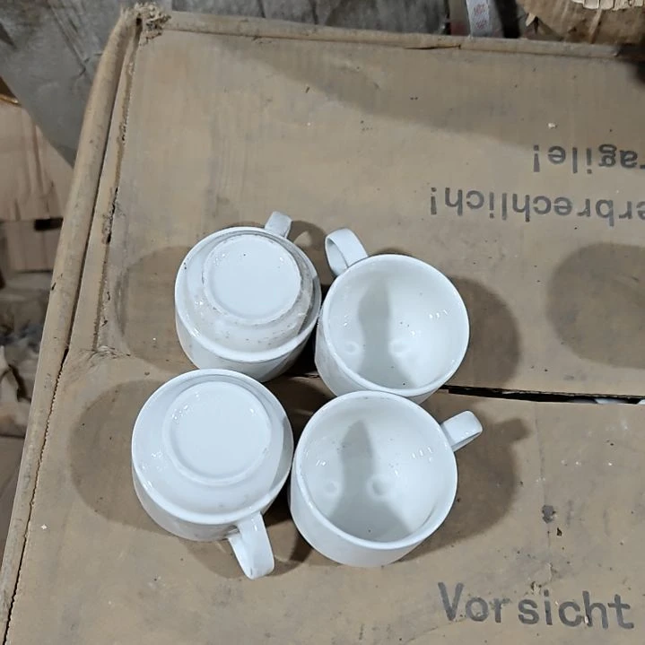 摆件陶瓷盘子碗啥都有