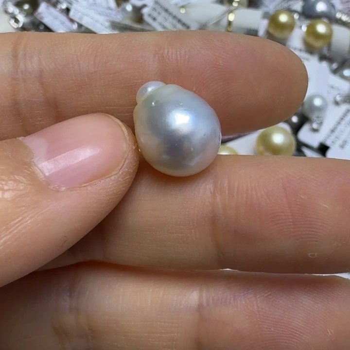 红***肉海水珍珠未镶嵌颈饰