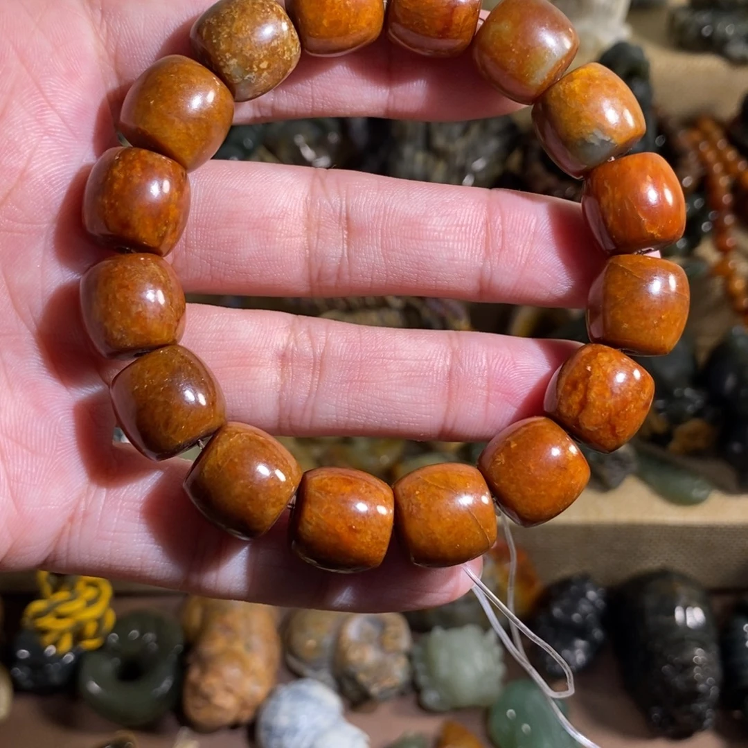 圣***使透闪石质玉未镶嵌挂件