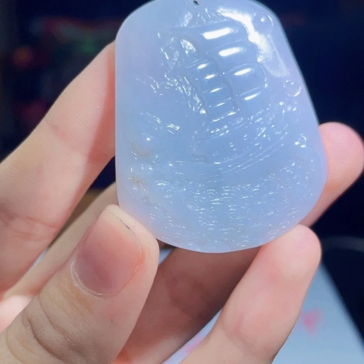 翡翠未镶嵌吊坠(不含链)A175 多样性发其一
