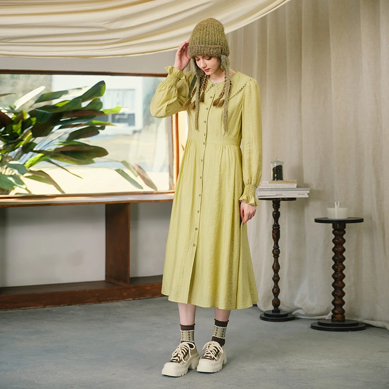 【情调文艺】菀壹秋季新款纯色时尚连衣裙Q01810431