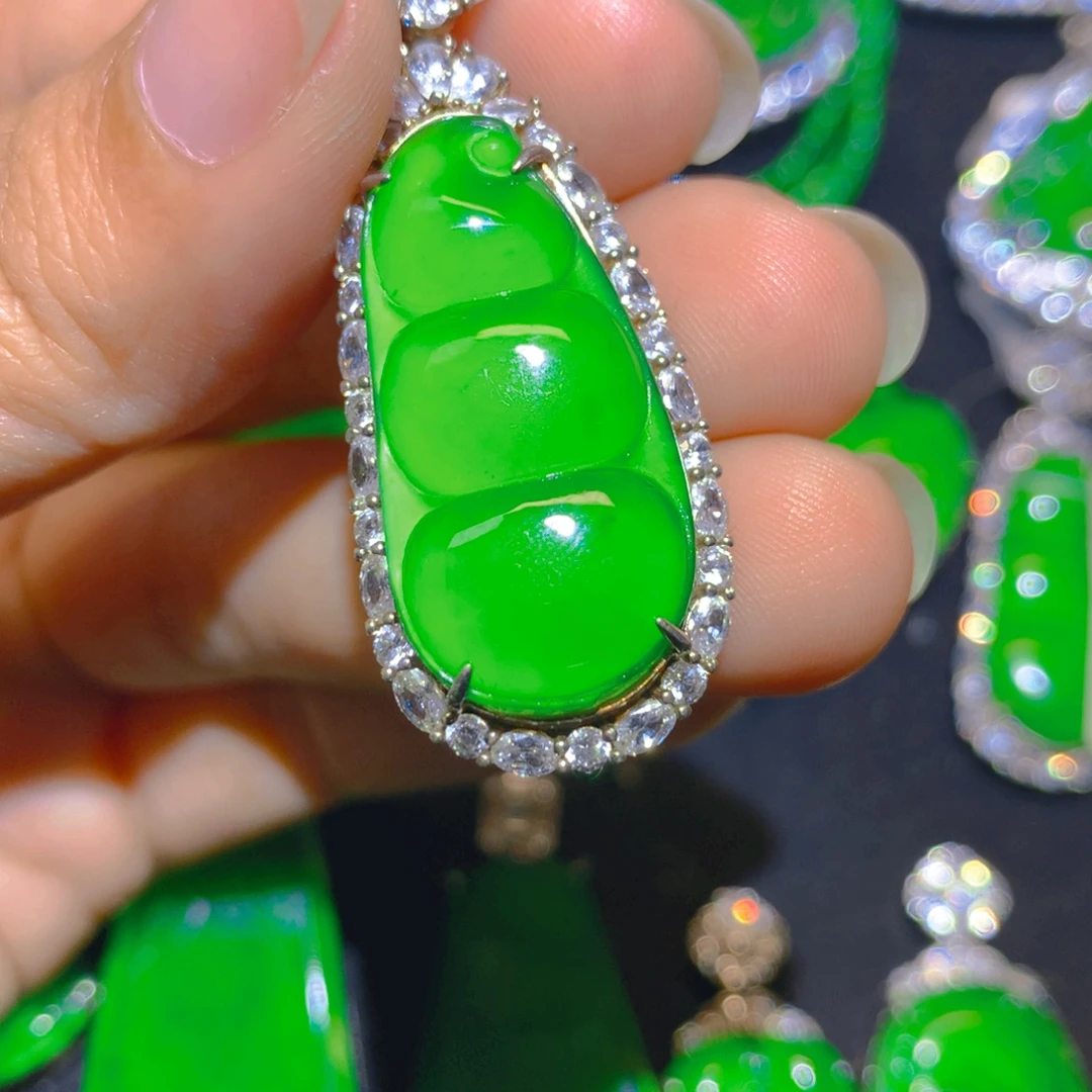 翡翠银S925镶嵌颈饰