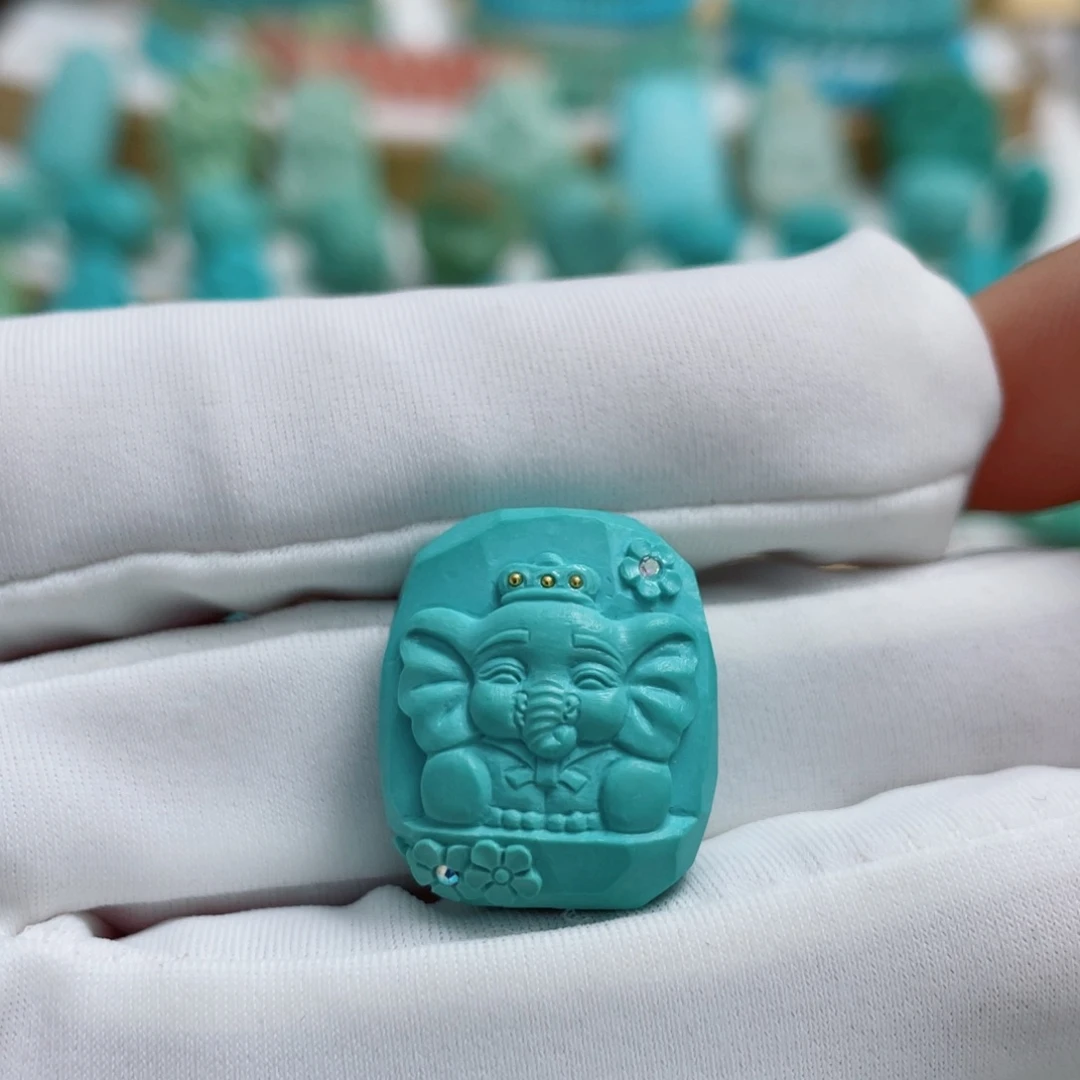 绿松石未镶嵌珠宝奇石