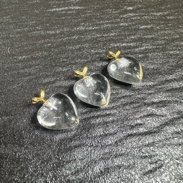 【小宝晶选】天然白水晶爱心吊坠 多样性发一件 2364BB