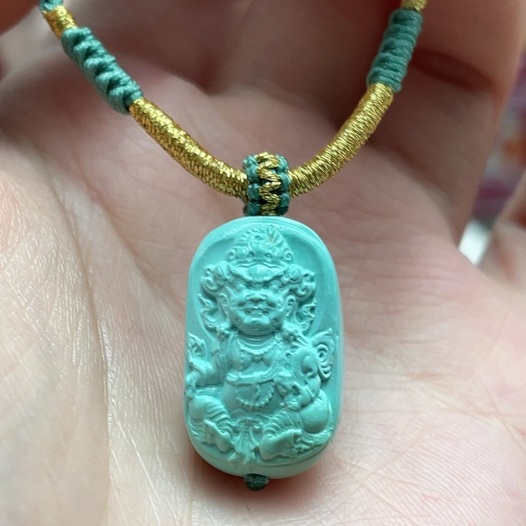 绿松石未镶嵌颈饰