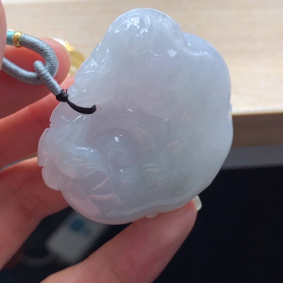 颈饰未镶嵌翡翠吊坠