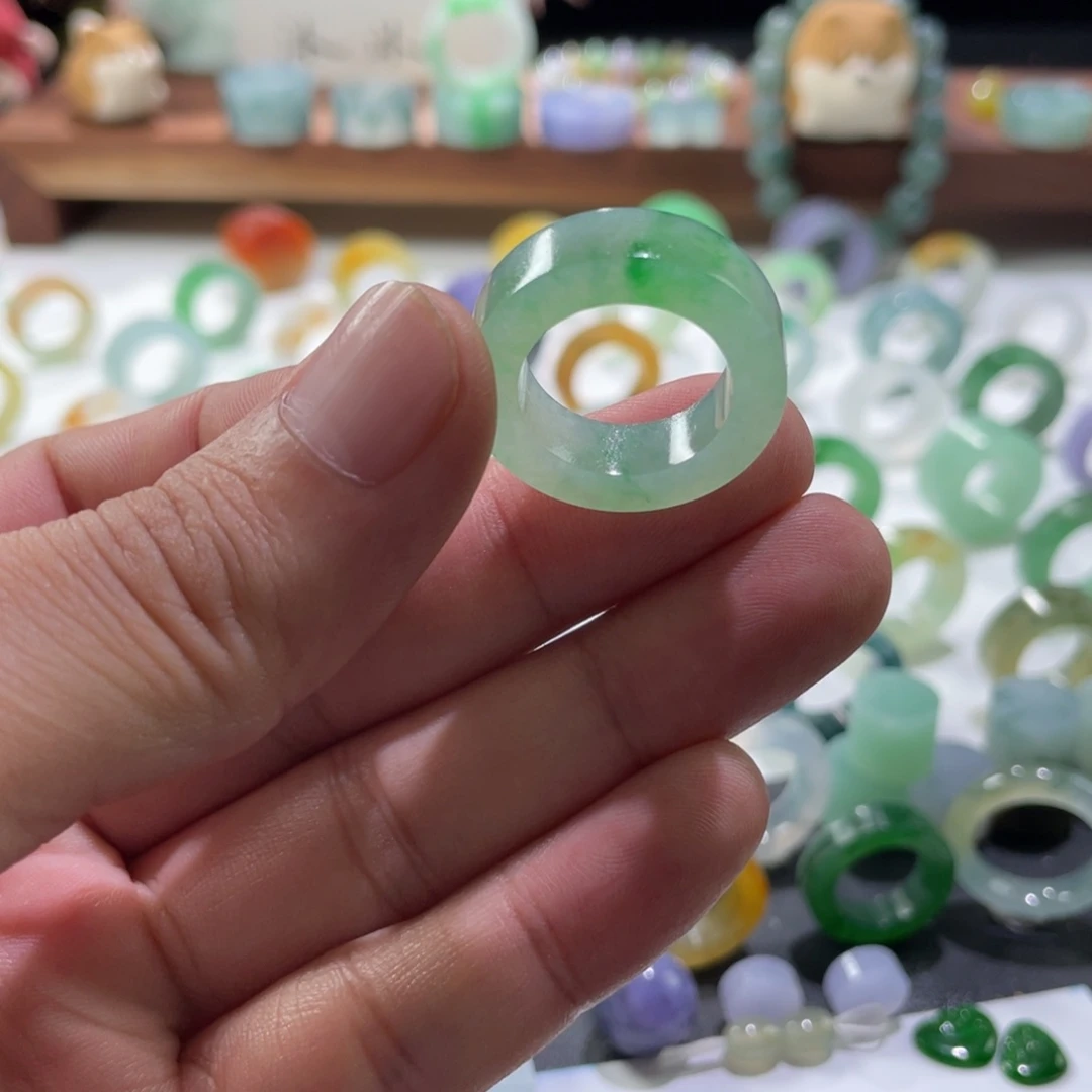 定制翡翠未镶嵌翡翠