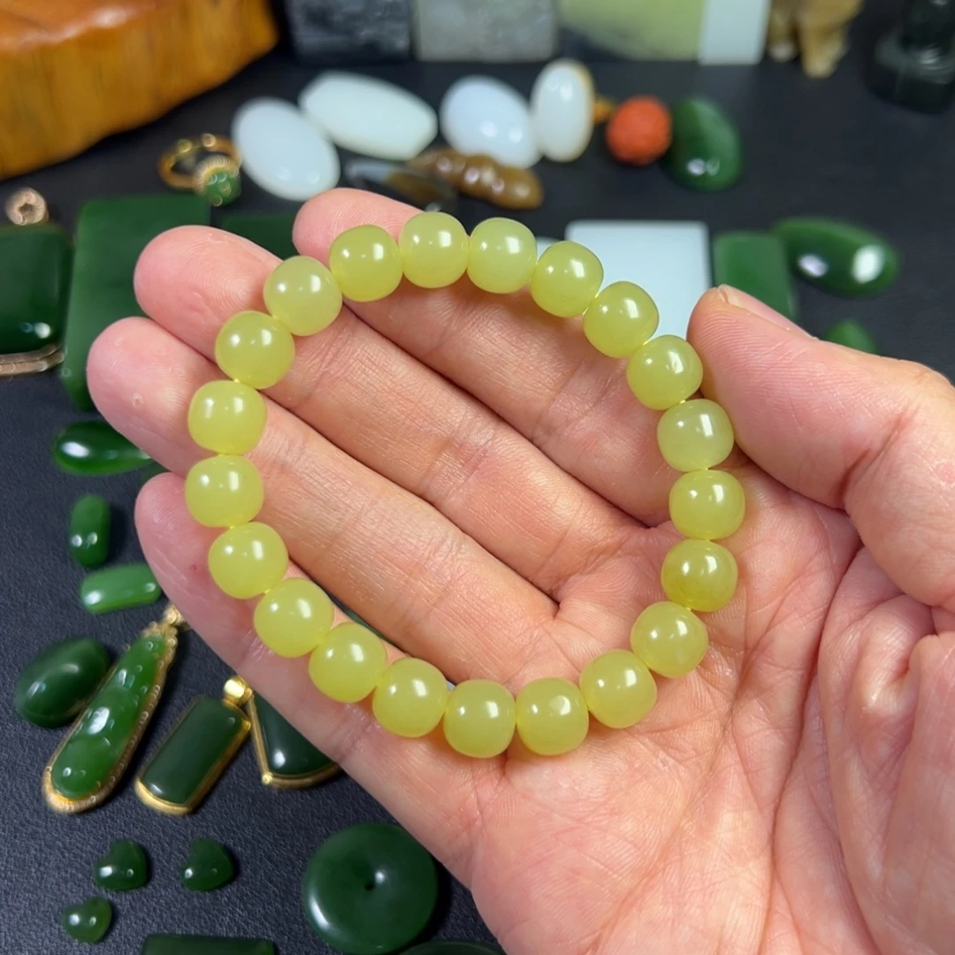 卡***米和田玉未镶嵌手链