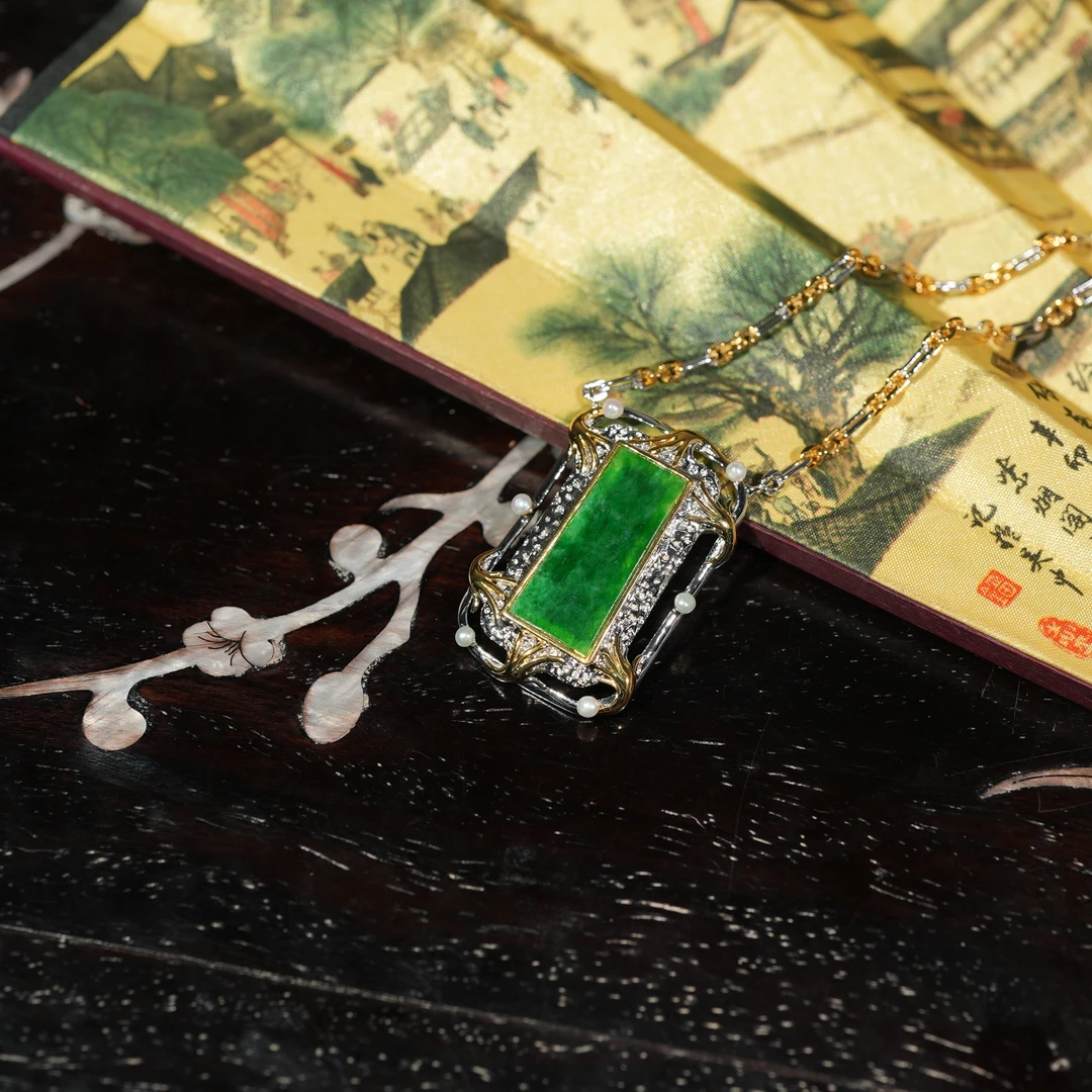 1.12香港王老板-翡翠镶嵌吊坠o195