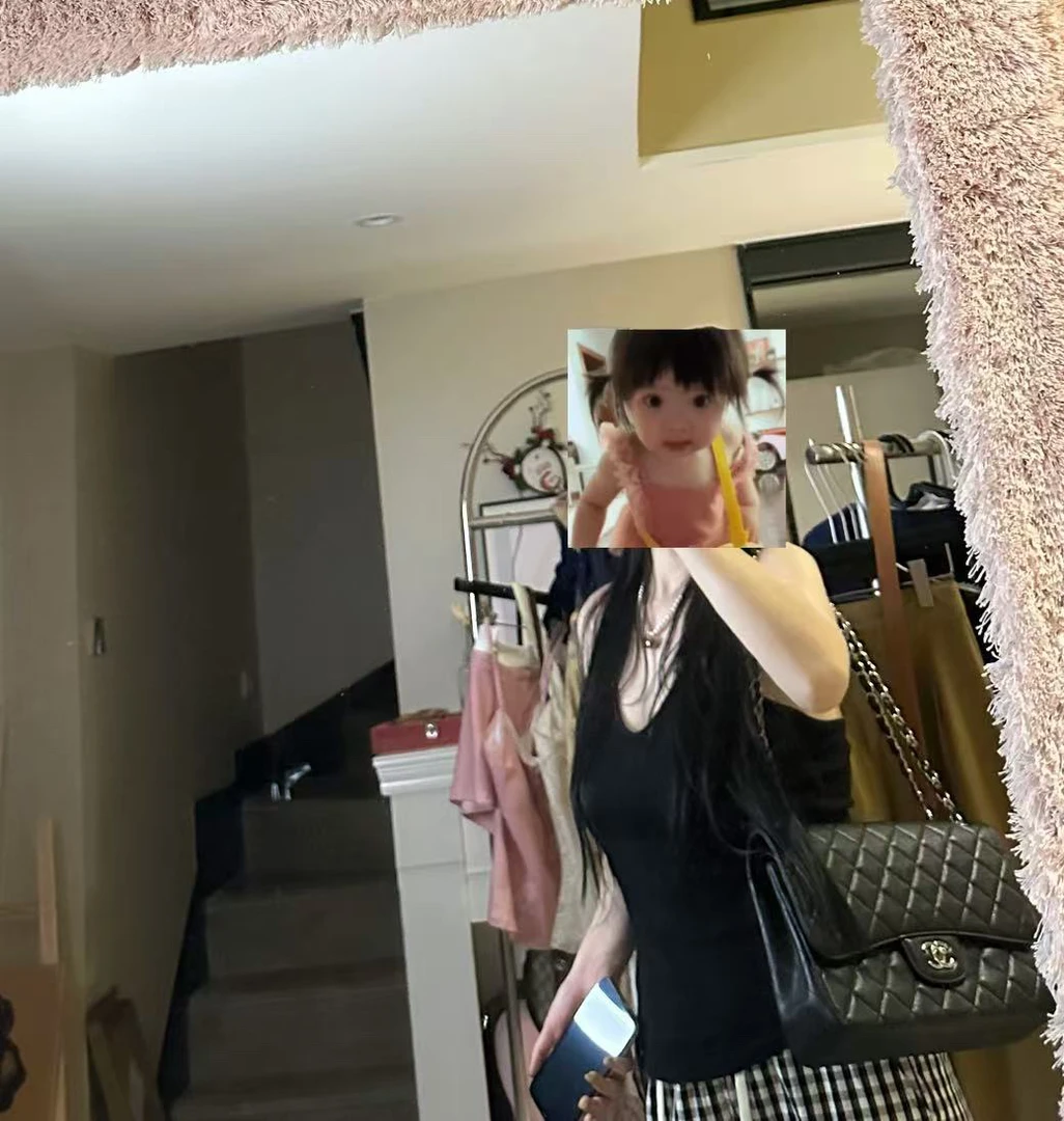 【黄雨萱】黑色吊带背心坎肩无袖上衣