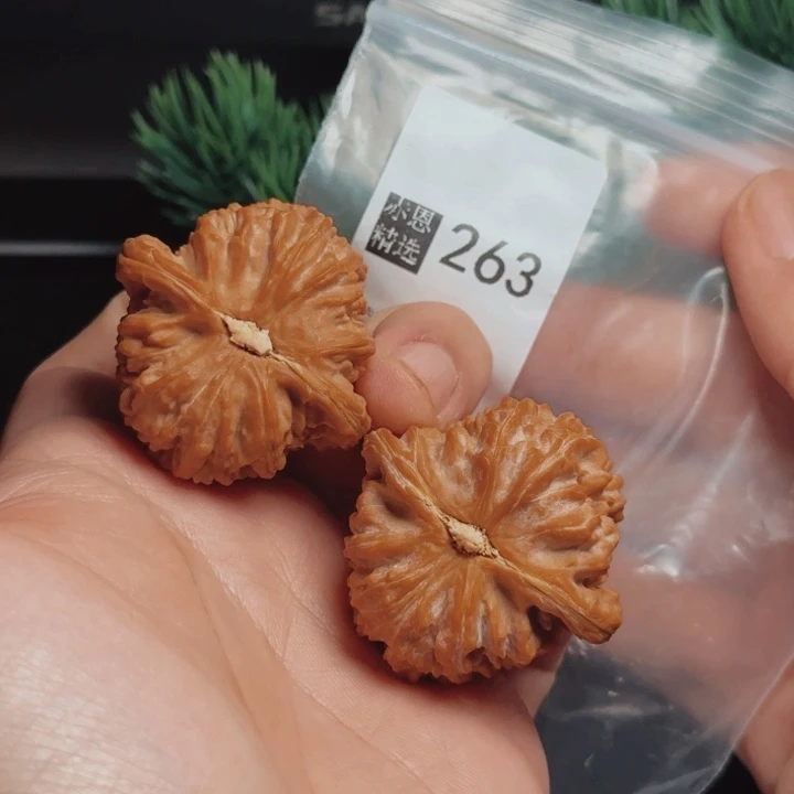 文玩核桃吊坠文玩核桃