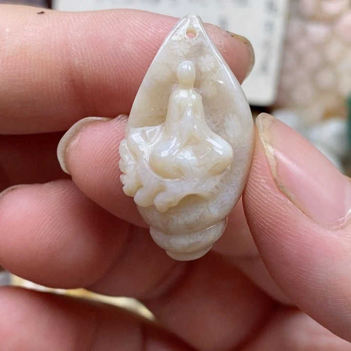 硅化珊瑚（珊瑚玉）未镶嵌颈饰小