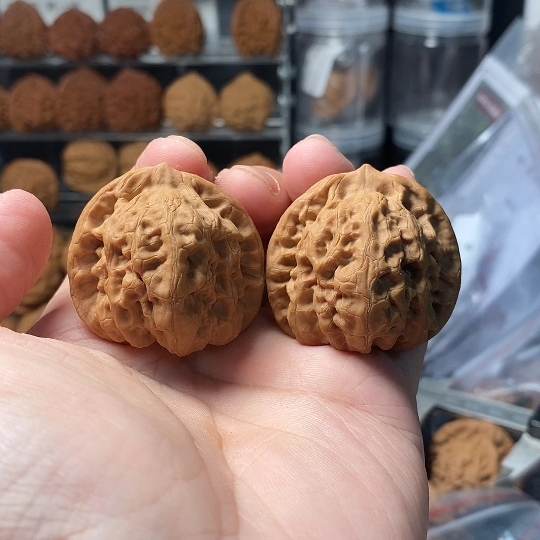 1文玩核桃佛肚40-522