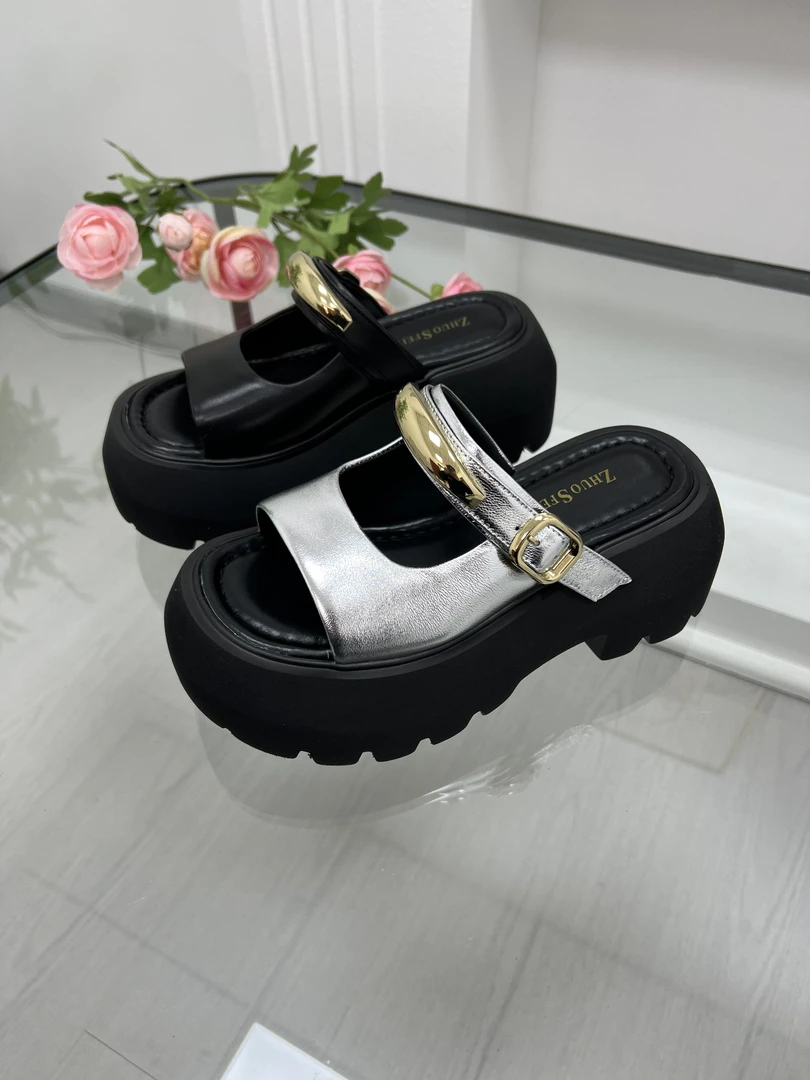 1802-2夏季羊皮清货增高厚底拖鞋黑色百搭软底银色镂空凉拖