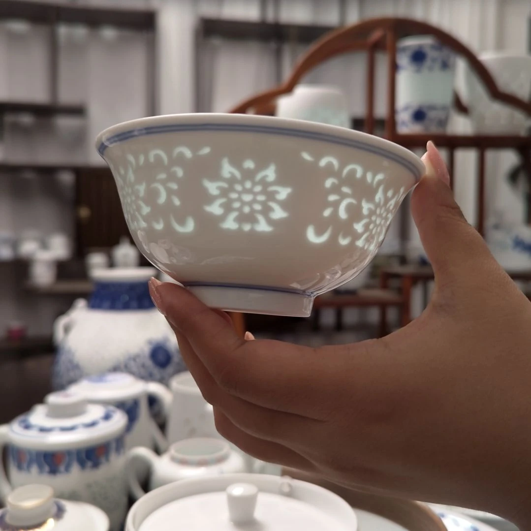 瓷满目玲珑4.5寸饭碗一个