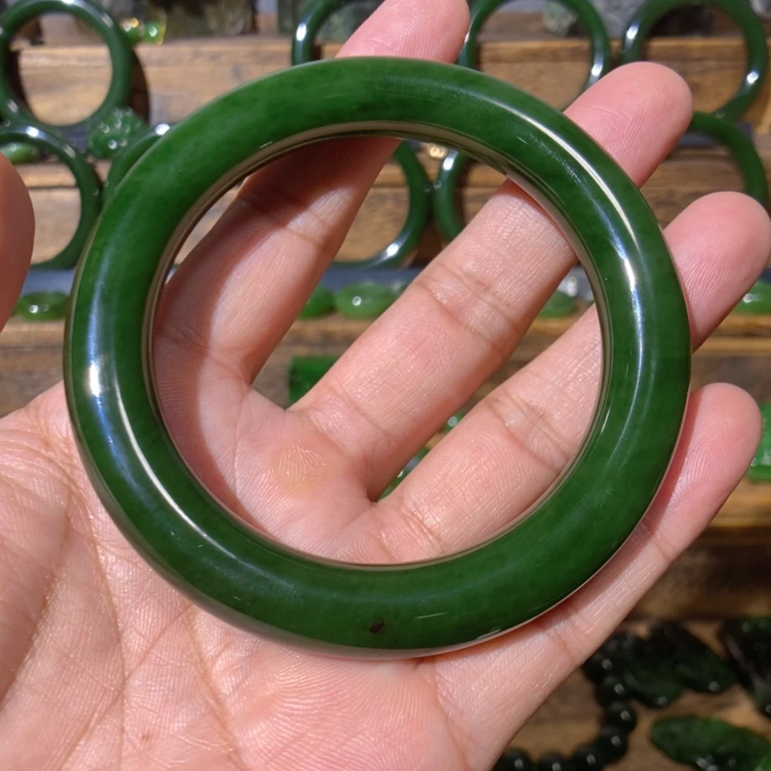 【闪购商品】吊坠(不含链)未镶嵌和田玉俄七红皮菠菜绿手镯59.8
