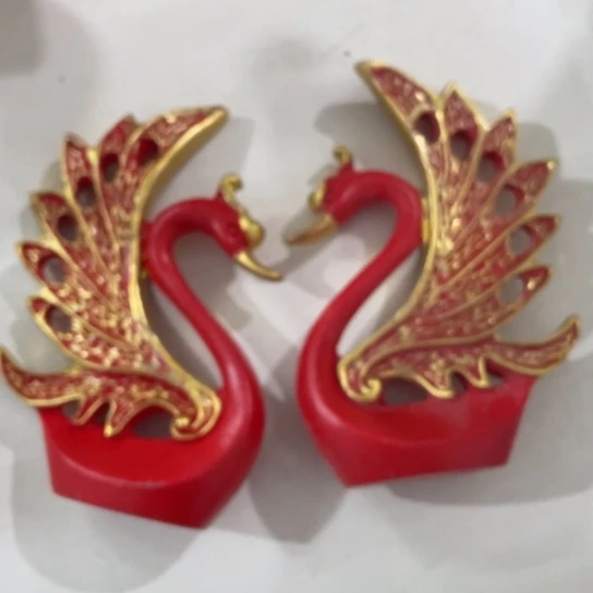 摆件               微瑕。