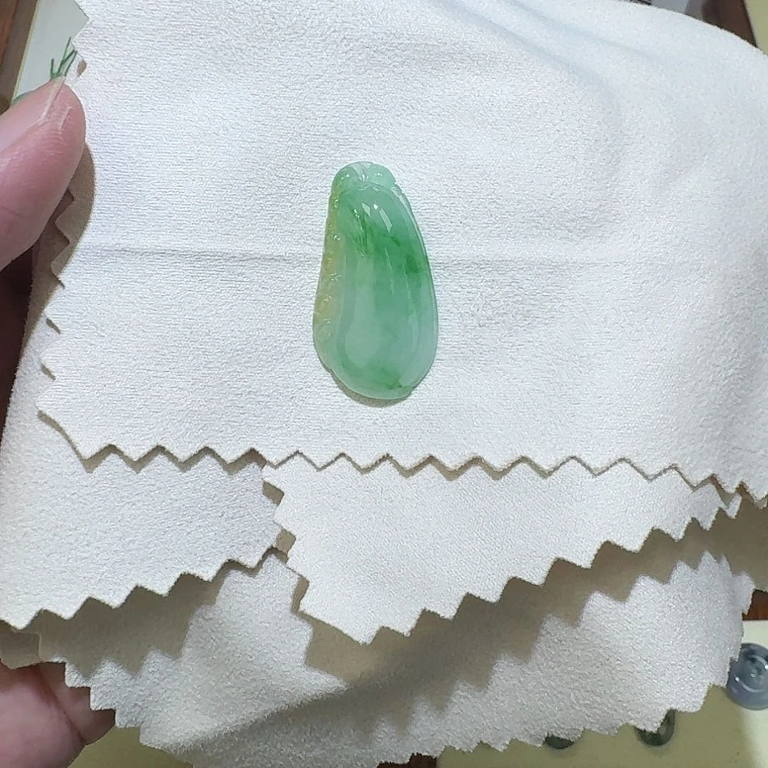颈饰未镶嵌翡翠福瓜