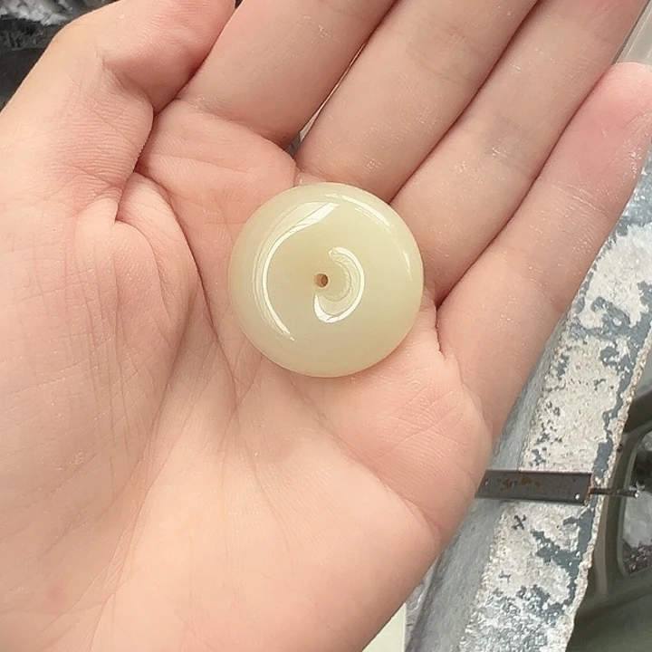 和田玉（糖玉）未镶嵌珠宝半成品
