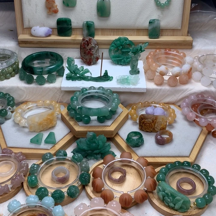 石英质玉手链未镶嵌不*'