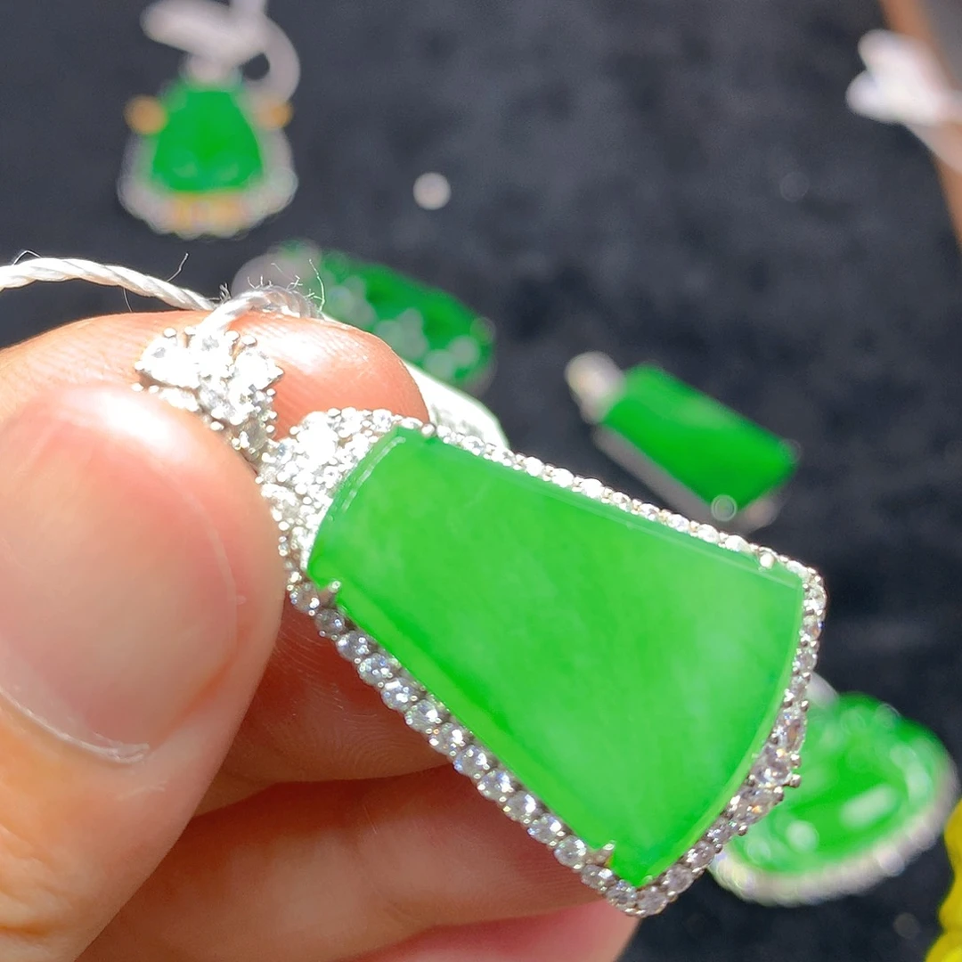 翡翠银S925镶嵌颈饰我