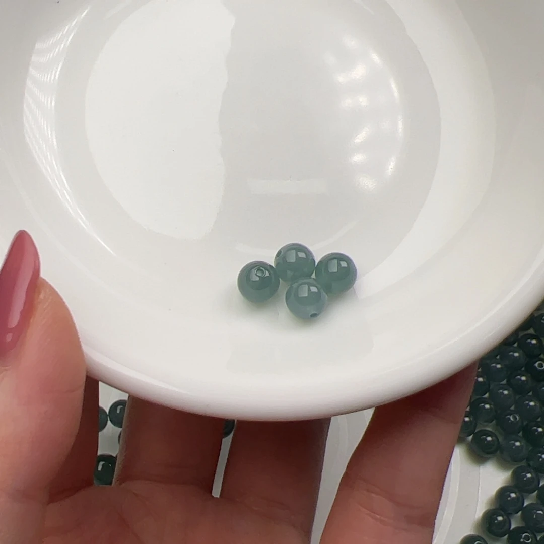 翡翠散珠隔**曹天然翡翠玉珠