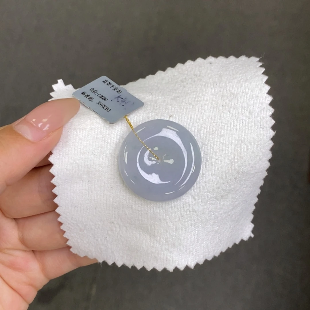 【闪购商品】翡翠未镶嵌颈饰平安扣