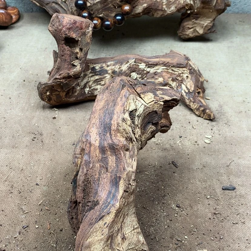 【闪购商品】黄花梨/降香黄檀N****生原材料供应