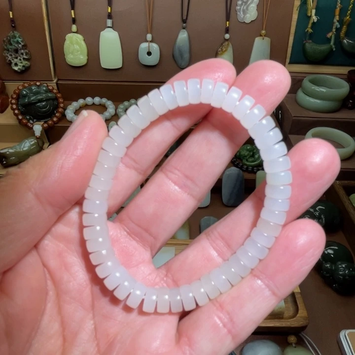 和田玉未镶嵌手串