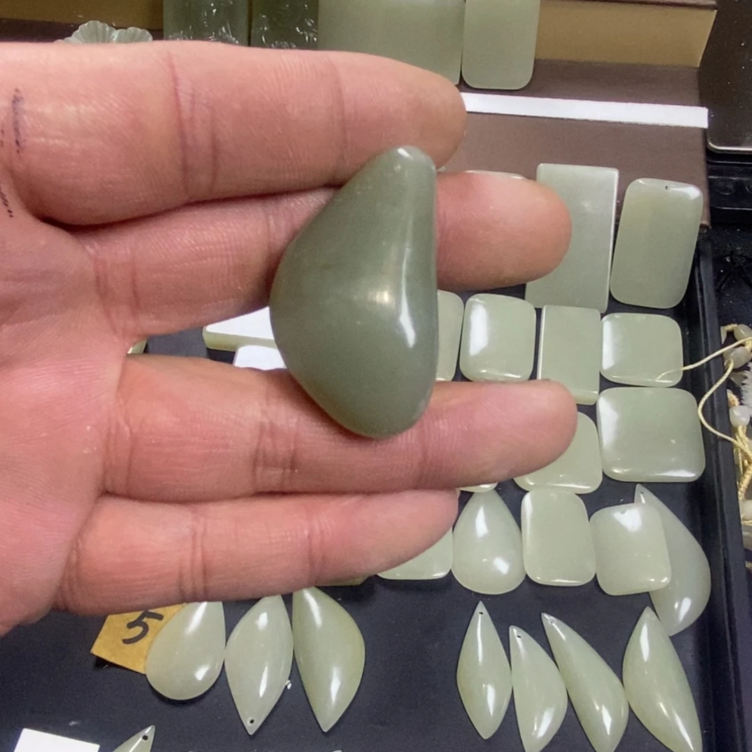 颈饰未镶嵌和田玉微****067