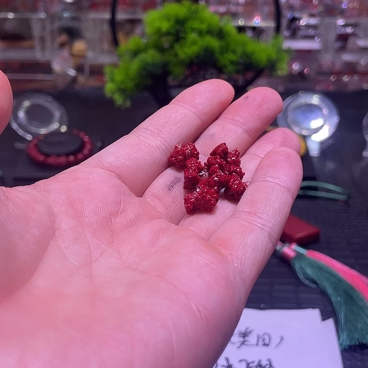 天然辰砂七月的晶体貔貅