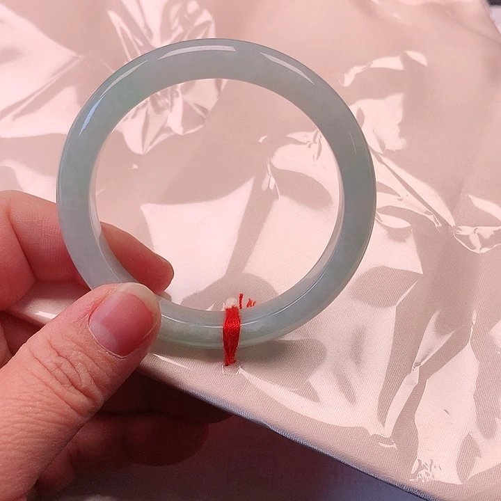 翡翠手镯未镶嵌翡翠089