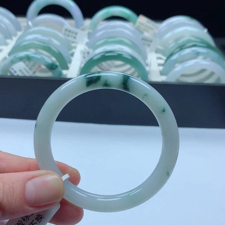 翡翠未镶嵌手镯54圈飘花手镯