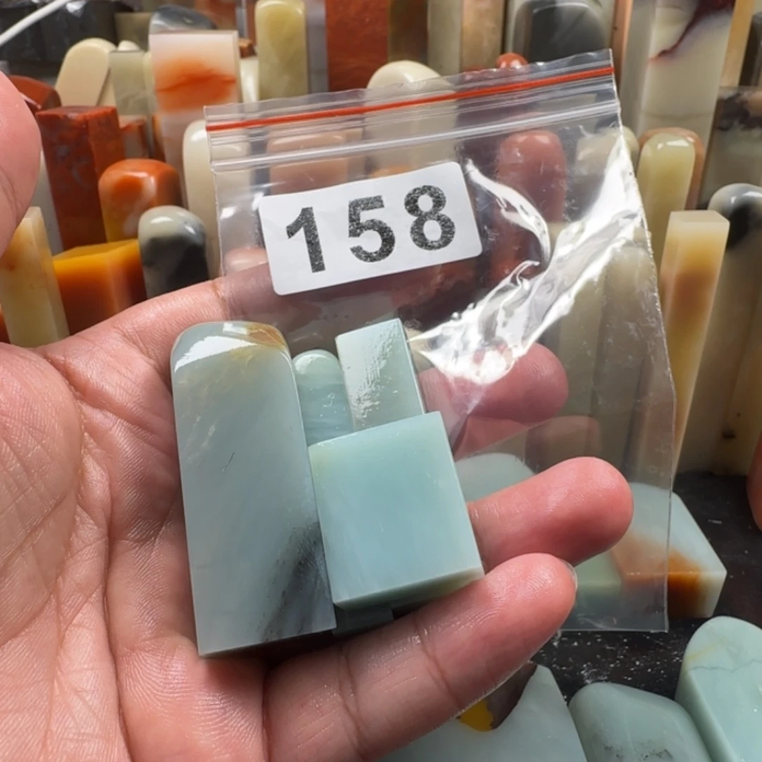 胡***周老挝石老挝