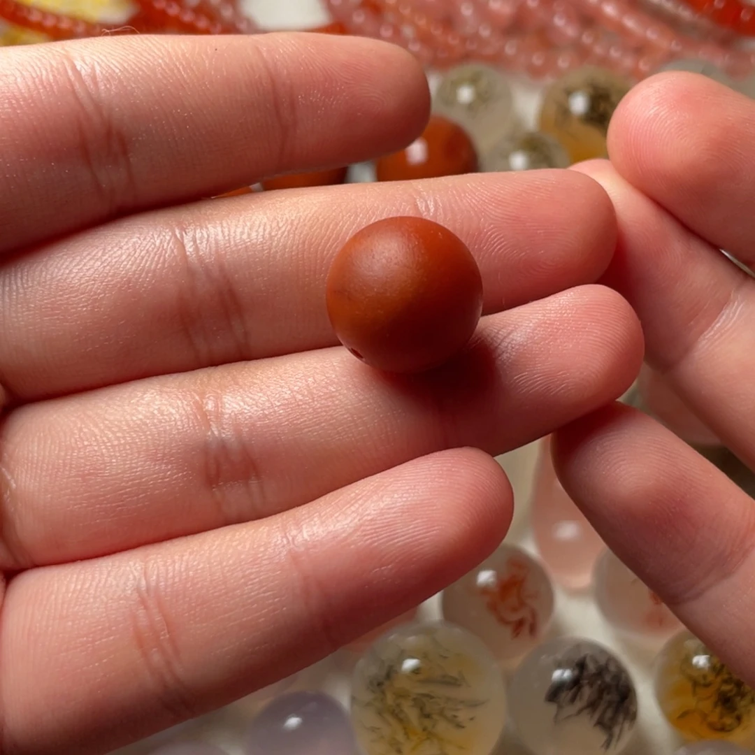 南红玛瑙珠子未镶嵌