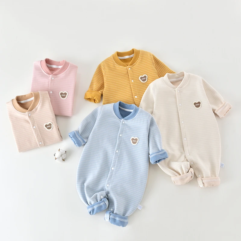 婴儿秋季连体衣德绒保暖哈衣新生儿爬服宝宝衣服春秋装外穿