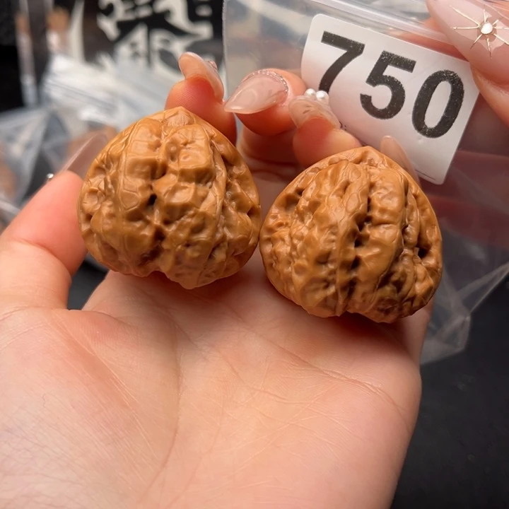 吊坠文玩核桃三角40