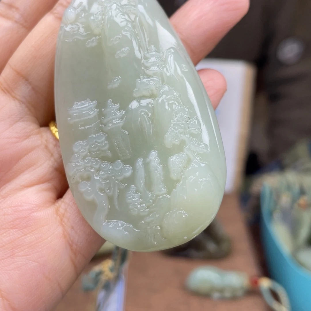 和田玉未镶嵌颈饰