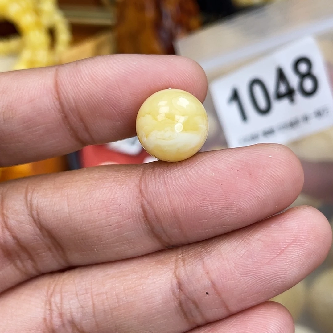 陈***炜蜜蜡未镶嵌珠宝奇石粉12.5