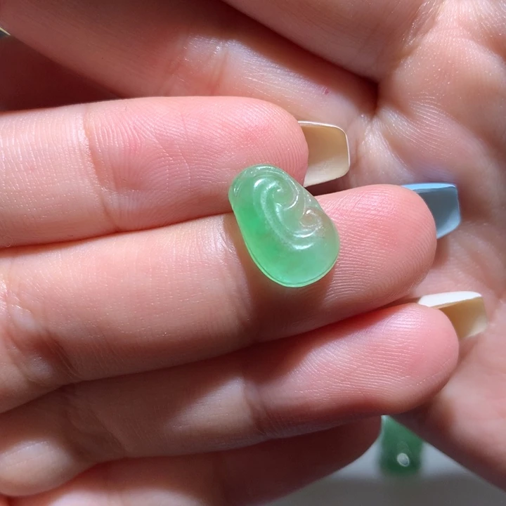 翡翠未镶嵌颈饰无镶嵌38