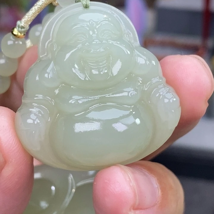 叶***夏颈饰未镶嵌和田玉