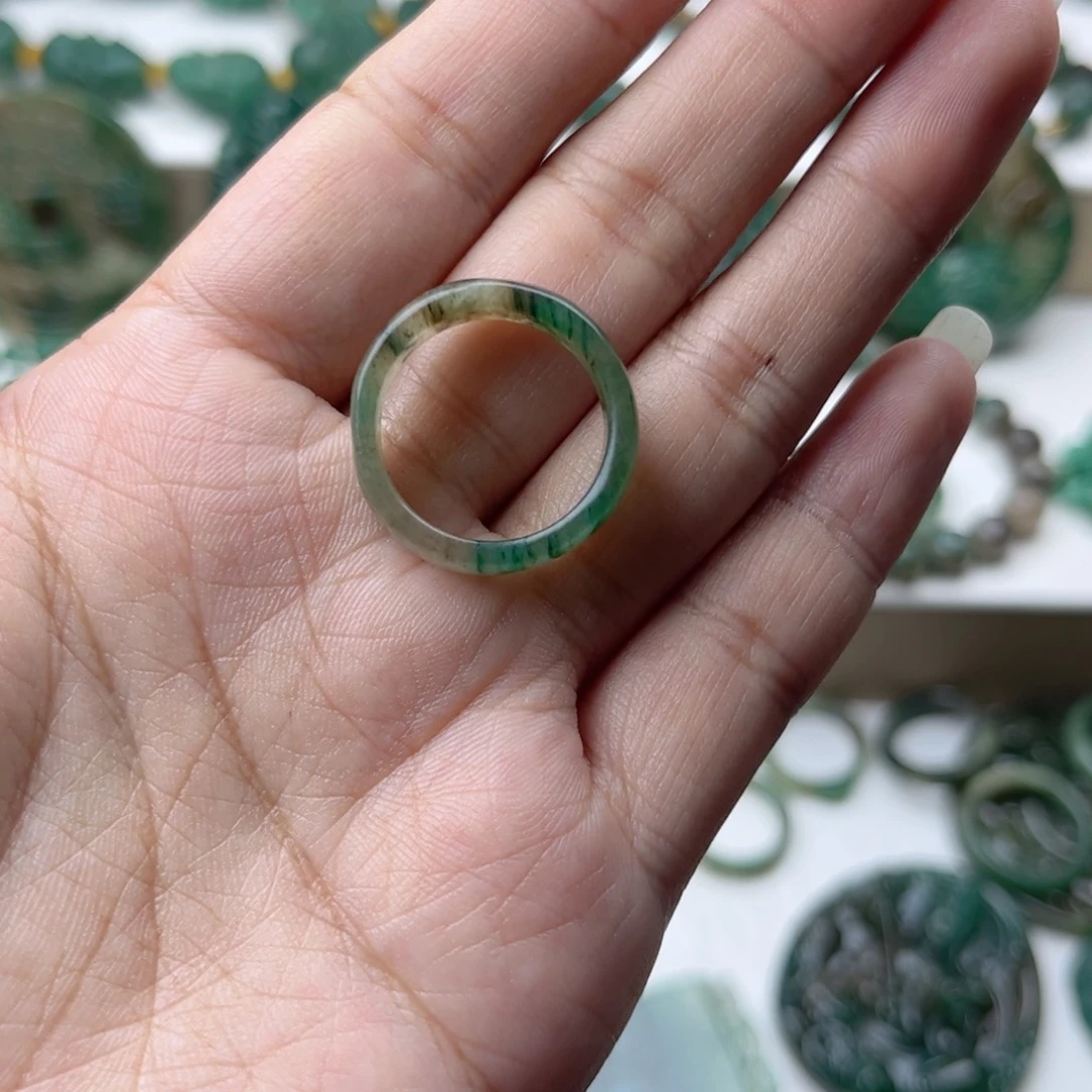 迷***张独山玉未镶嵌戒指