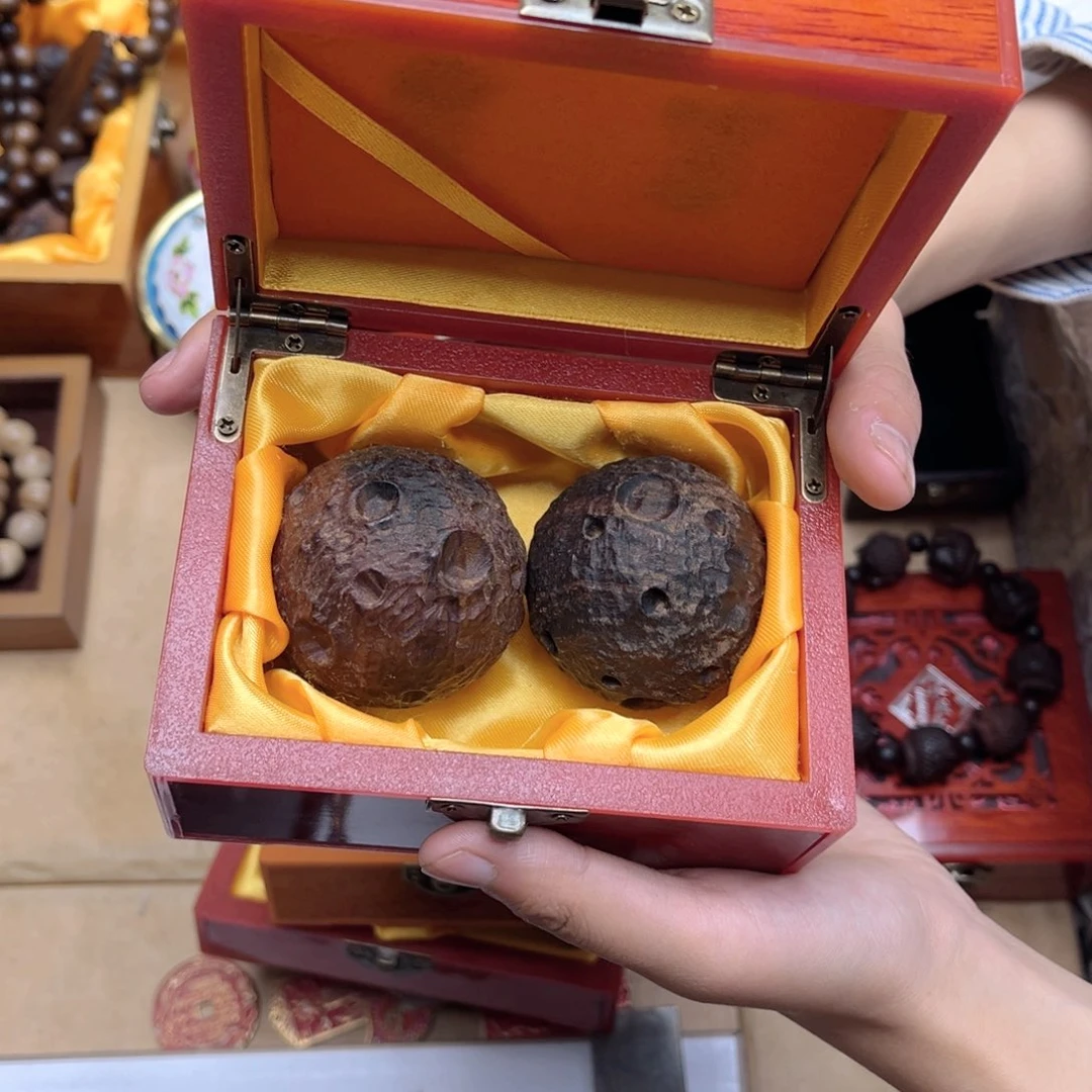 滴血莲花菩提吊坠