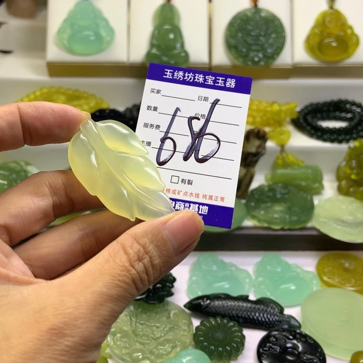 【闪购商品】未镶嵌蛇纹石玉颈饰