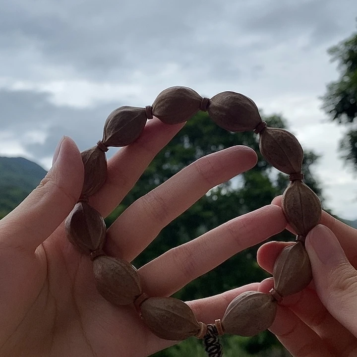 手串橄榄核原皮带霜素手串铁盒16-25