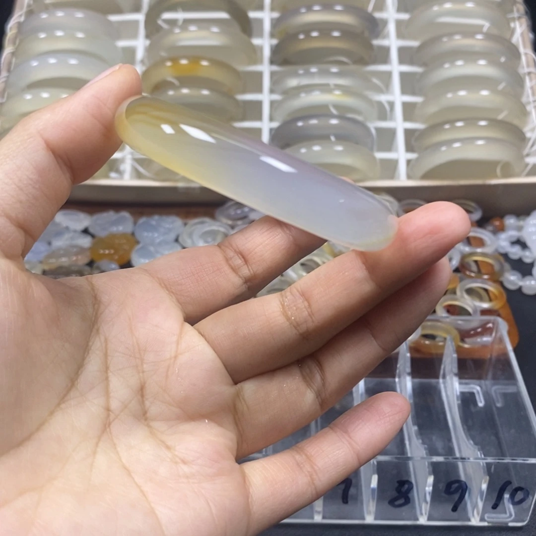 玛瑙/玉髓未镶嵌手镯